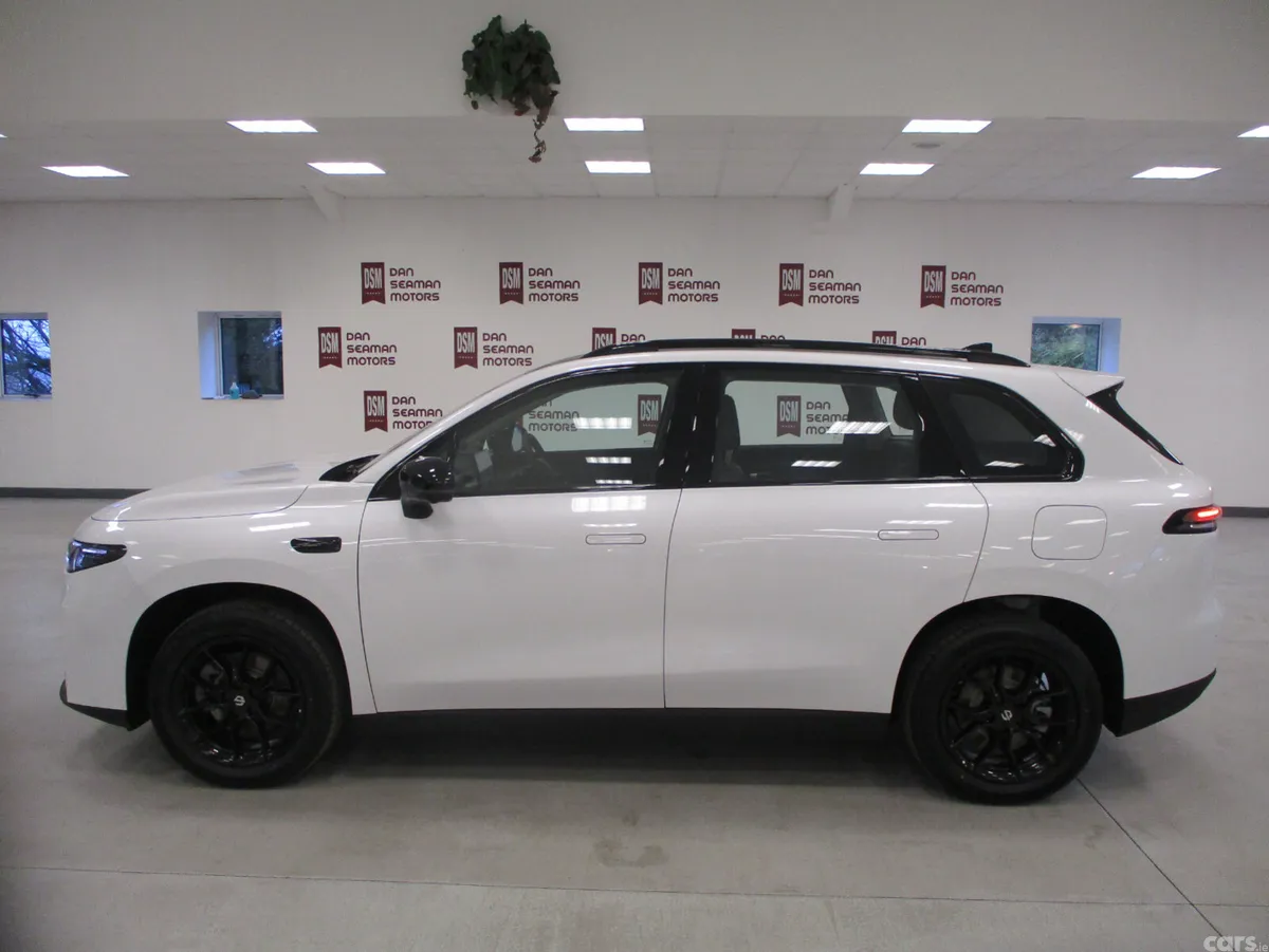 Leapmotor C10 SUV, Electric, 2027, White