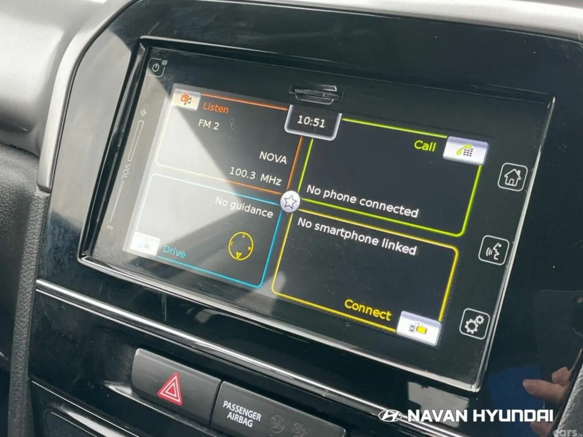 Suzuki Vitara SUV, Petrol Hybrid, 2023, Yellow