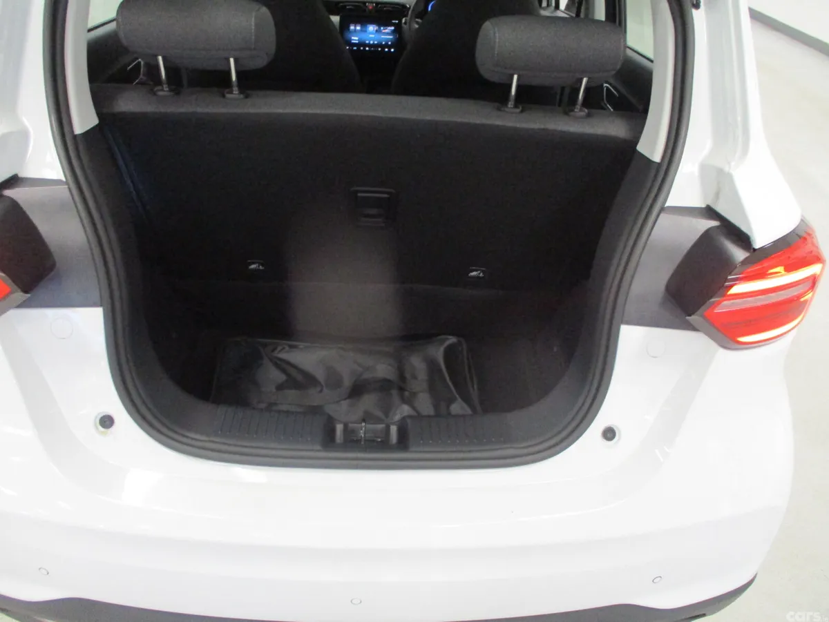 Leapmotor T03 Hatchback, Electric, 2027, White