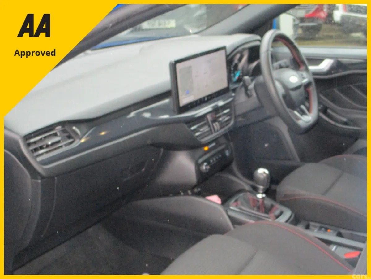 Ford Focus Hatchback, Petrol Hybrid, 2023, Blue