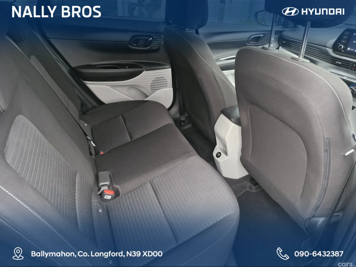 Hyundai i20 Hatchback, Petrol, 2022, Grey