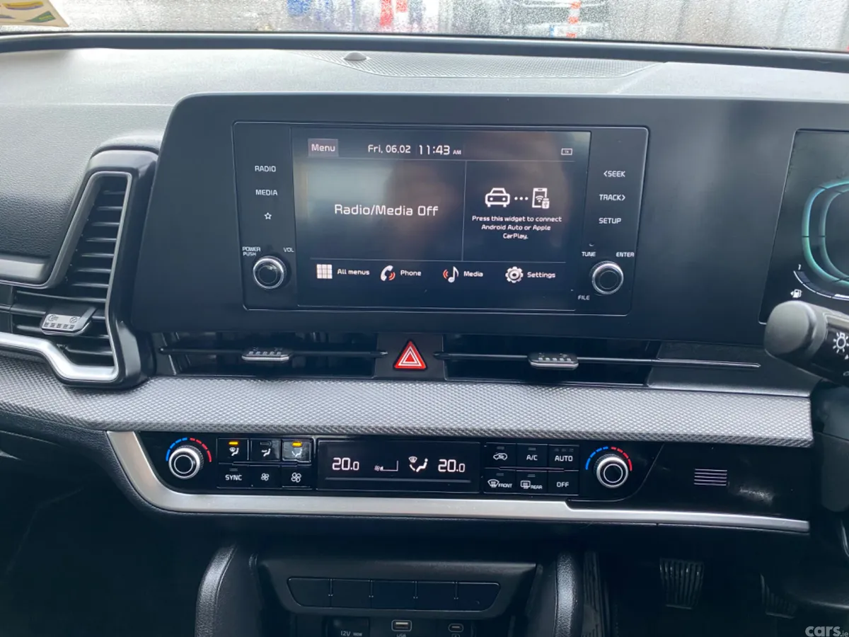 Kia Sportage SUV, Diesel Hybrid, 2023, Red
