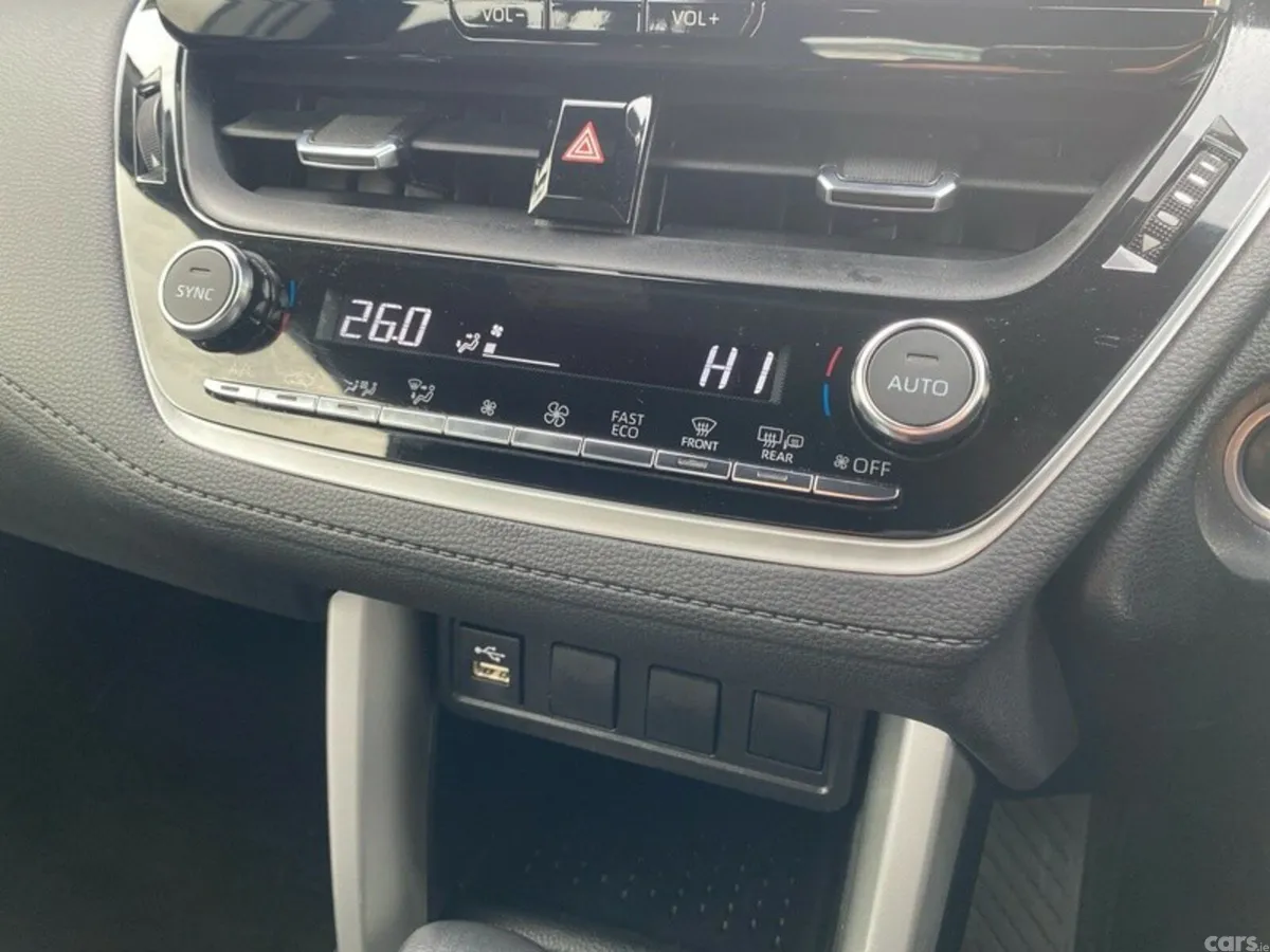 Toyota Corolla Cross Hatchback, Petrol Hybrid, 2023, Black