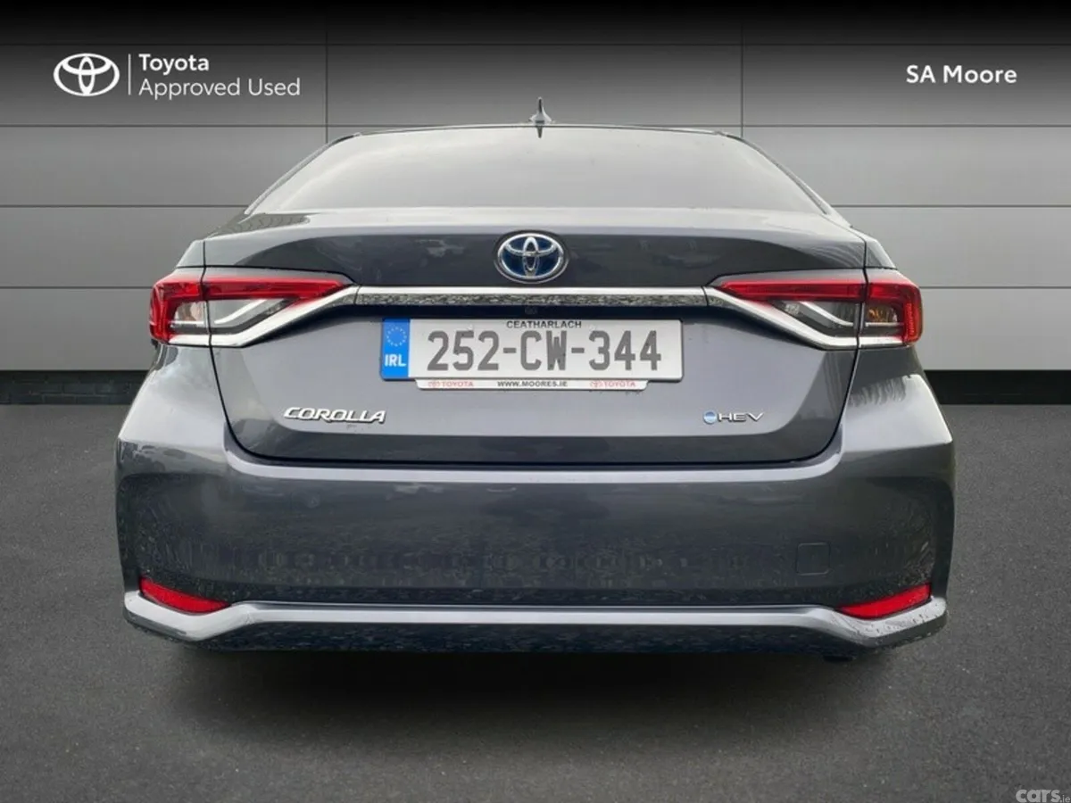 Toyota Corolla Saloon, Petrol Hybrid, 2025, Grey