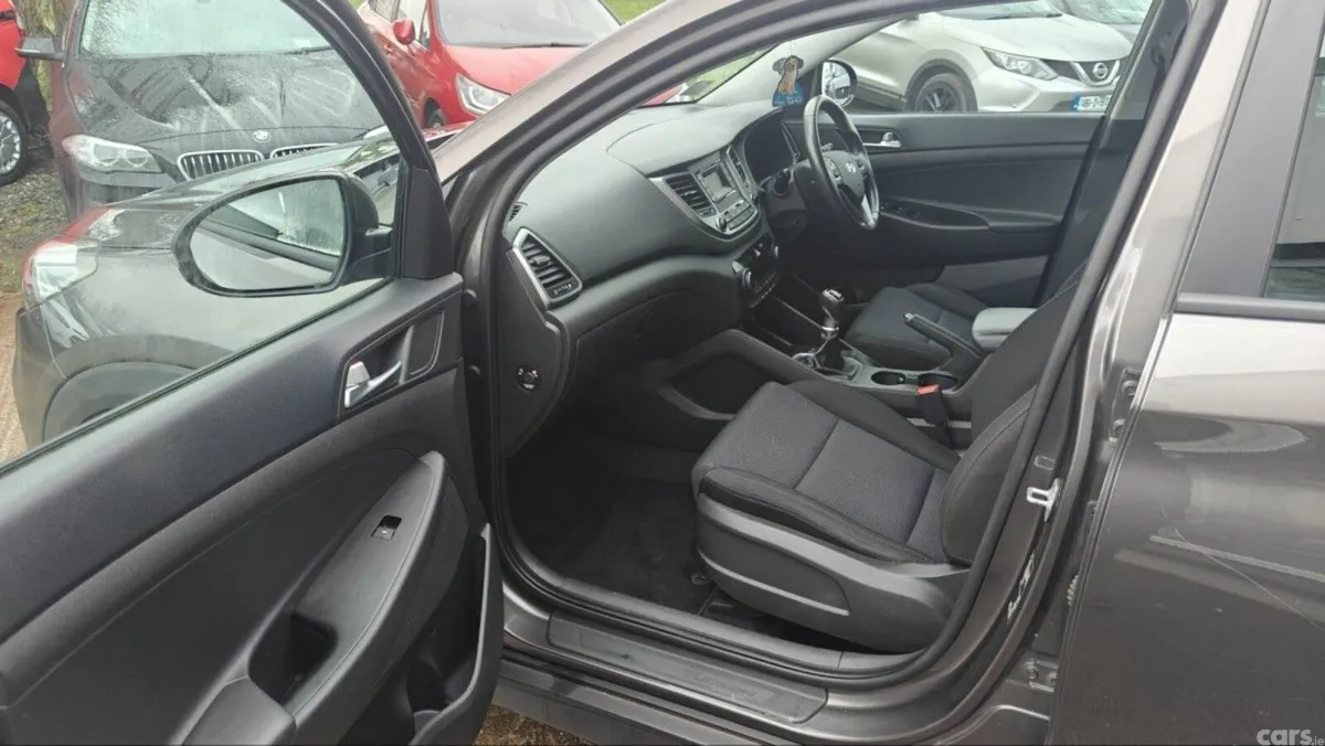 Hyundai Tucson SUV, Diesel, 2018, Brown