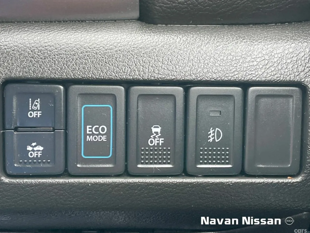 Suzuki Vitara SUV, Petrol Hybrid, 2023, Yellow
