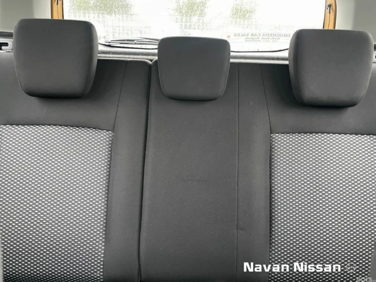 Suzuki Vitara SUV, Petrol Hybrid, 2023, Yellow