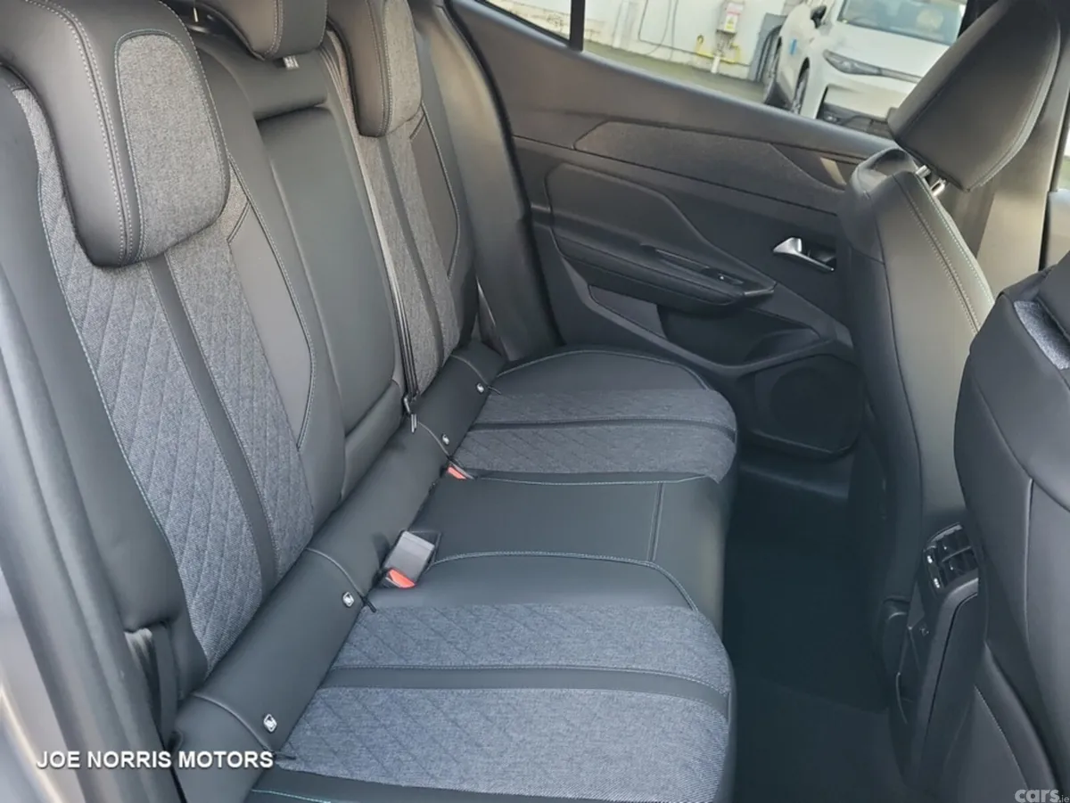 Peugeot 408 Hatchback, Petrol, 2025, Grey
