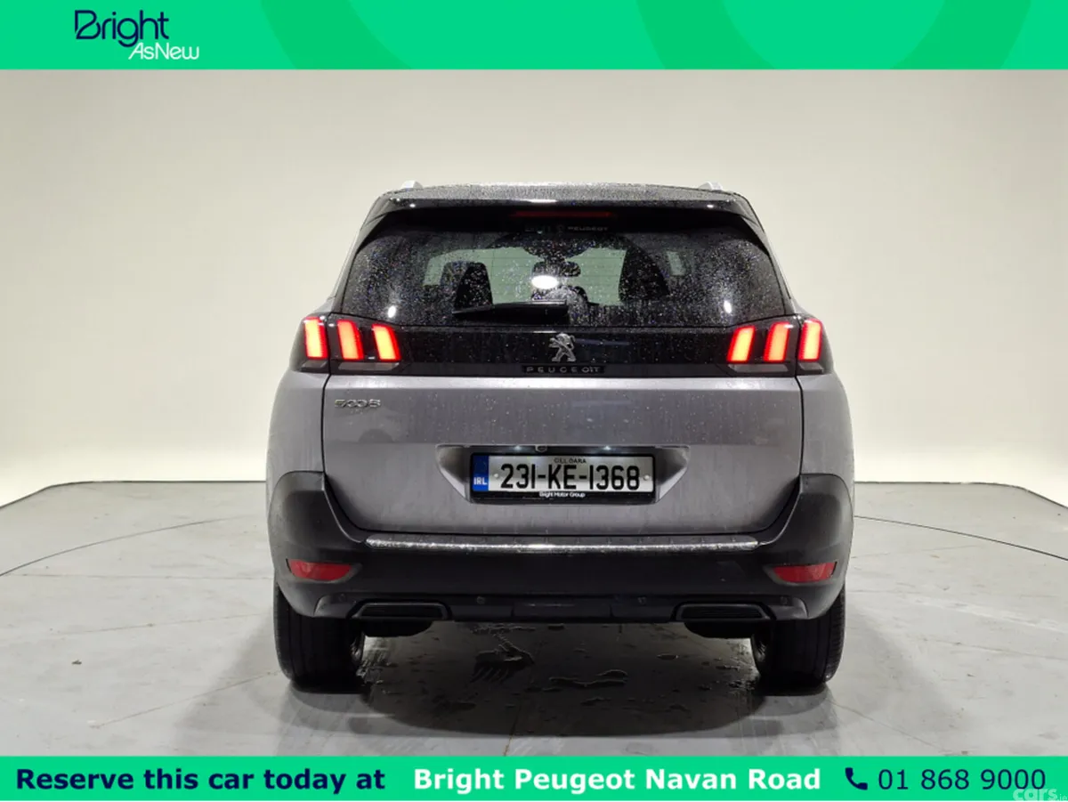 Peugeot 5008 MPV, Petrol, 2023, Grey