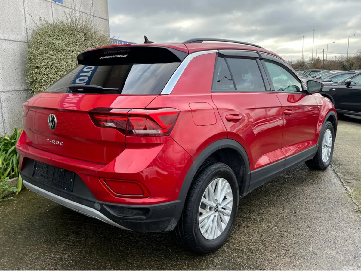Volkswagen T-Roc SUV, Petrol, 2023, Red