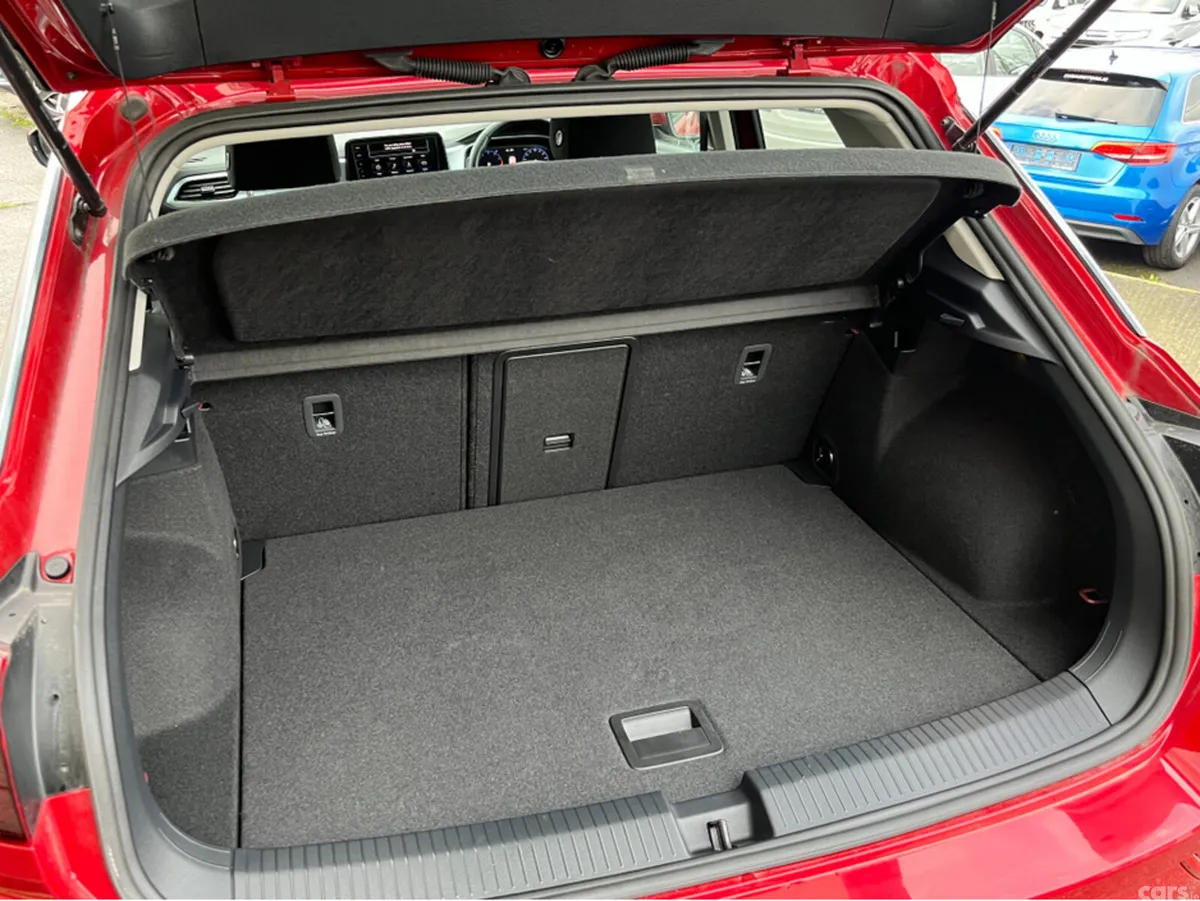 Volkswagen T-Roc SUV, Petrol, 2023, Red