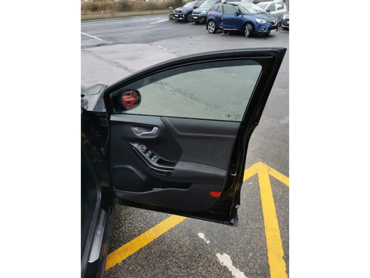 Ford Puma MPV, Petrol Hybrid, 2020, Black