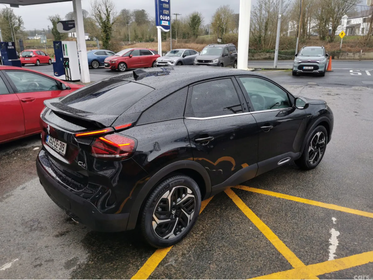 Citroen C4 Hatchback, Diesel, 2025, Black