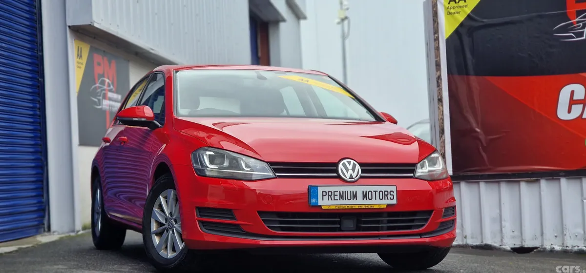 Volkswagen Golf Hatchback, Petrol, 2016, Red