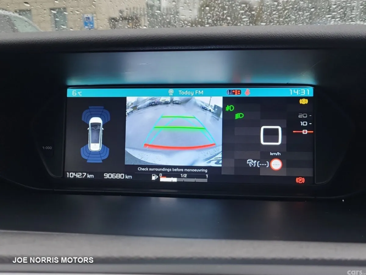 Citroen C4 Spacetourer MPV, Petrol, 2019, Grey