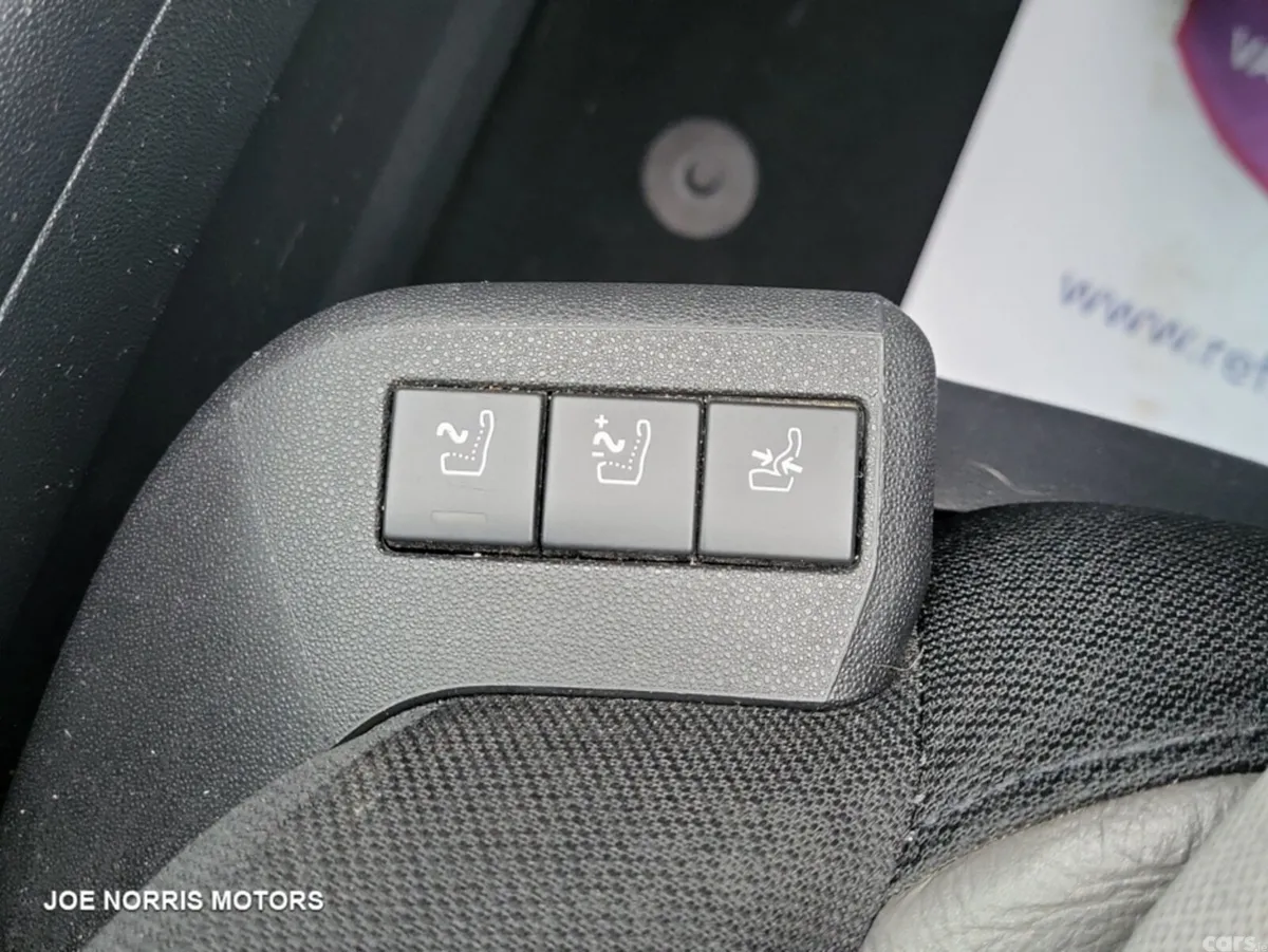Citroen C4 Spacetourer MPV, Petrol, 2019, Grey