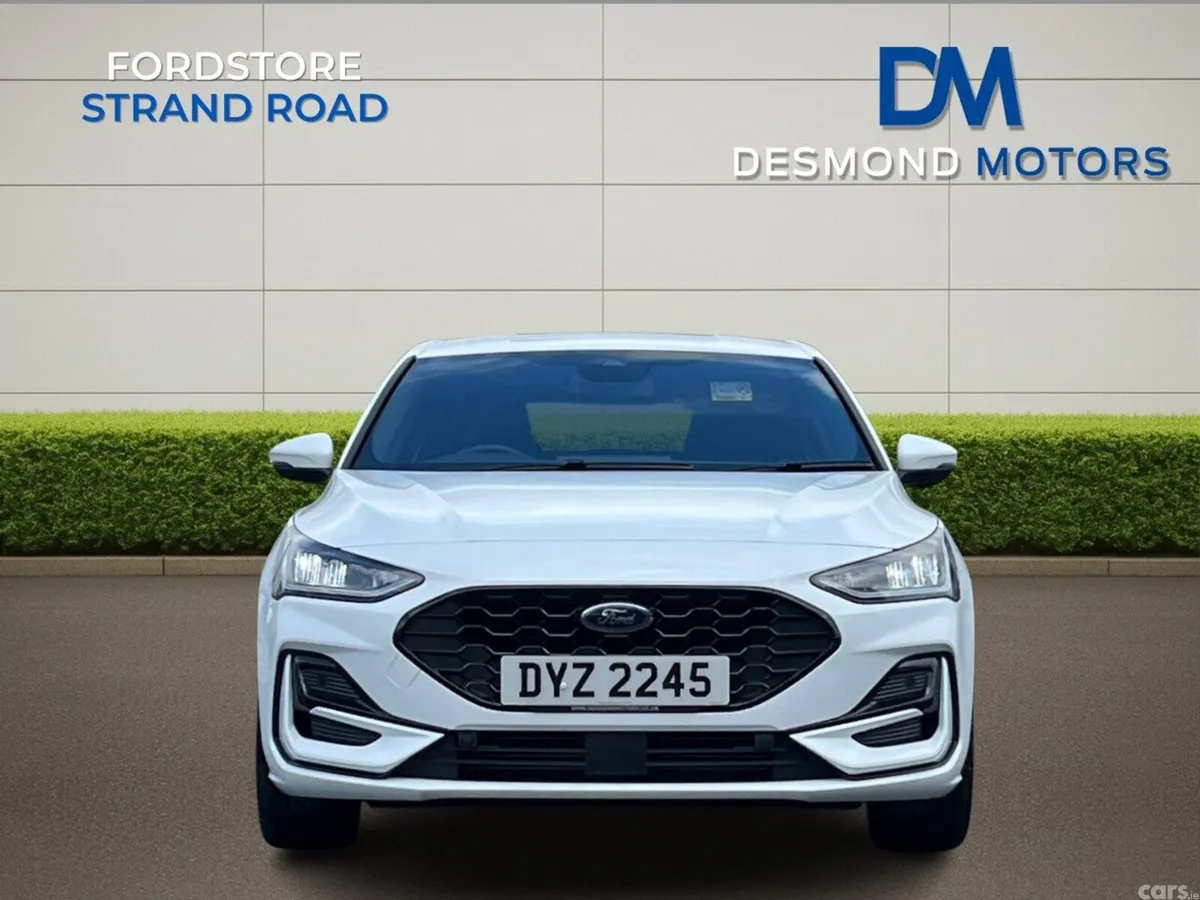 Ford Focus Hatchback, Petrol Hybrid, 2025, White