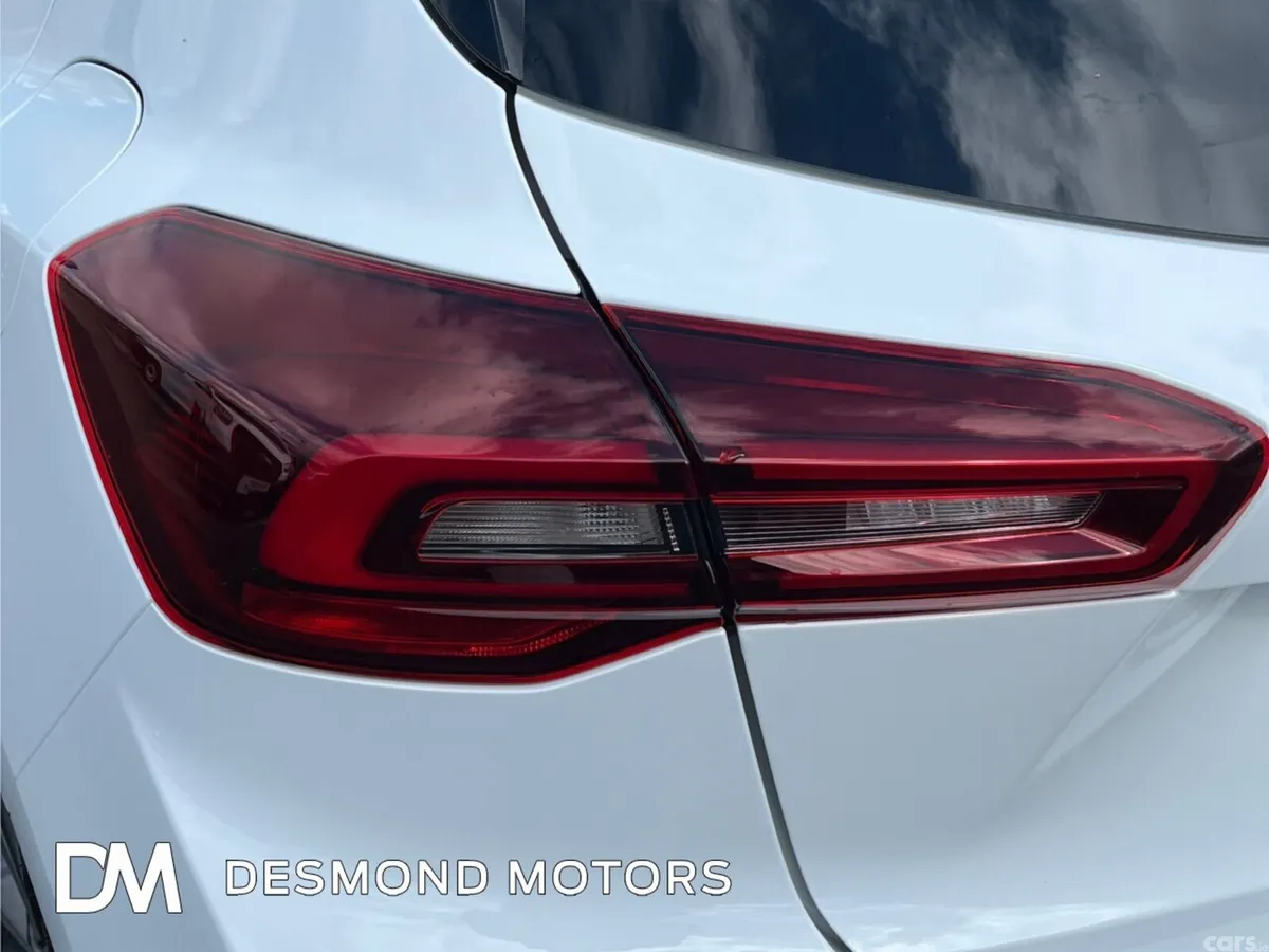 Ford Focus Hatchback, Petrol Hybrid, 2025, White