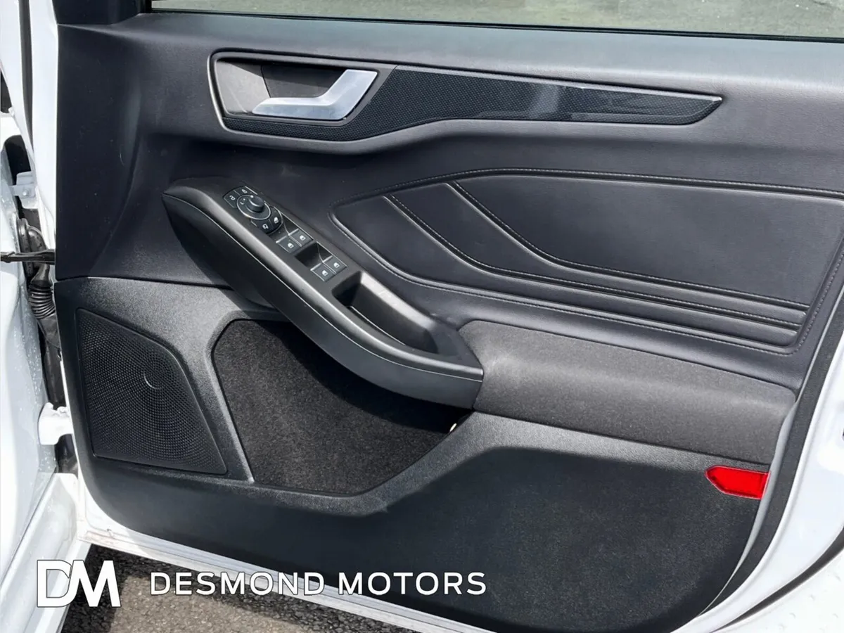 Ford Focus Hatchback, Petrol Hybrid, 2025, White