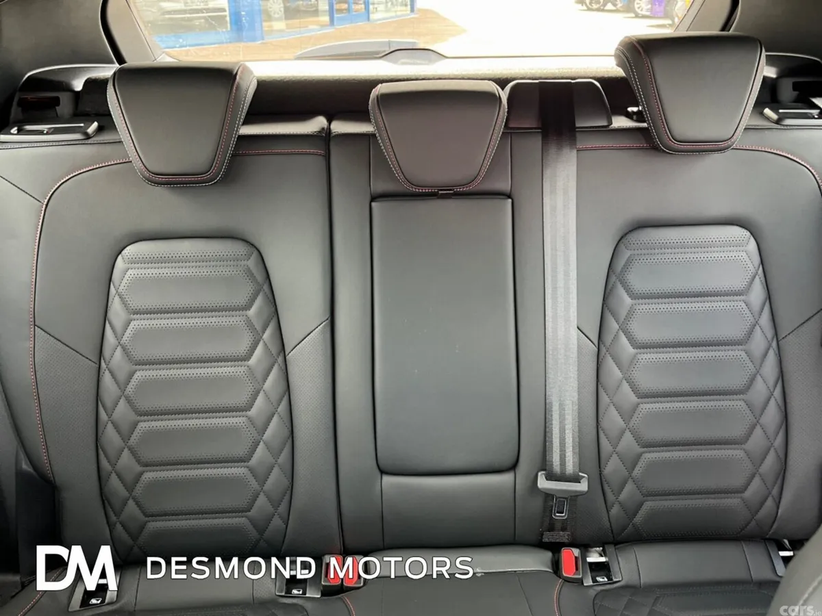 Ford Focus Hatchback, Petrol Hybrid, 2025, White