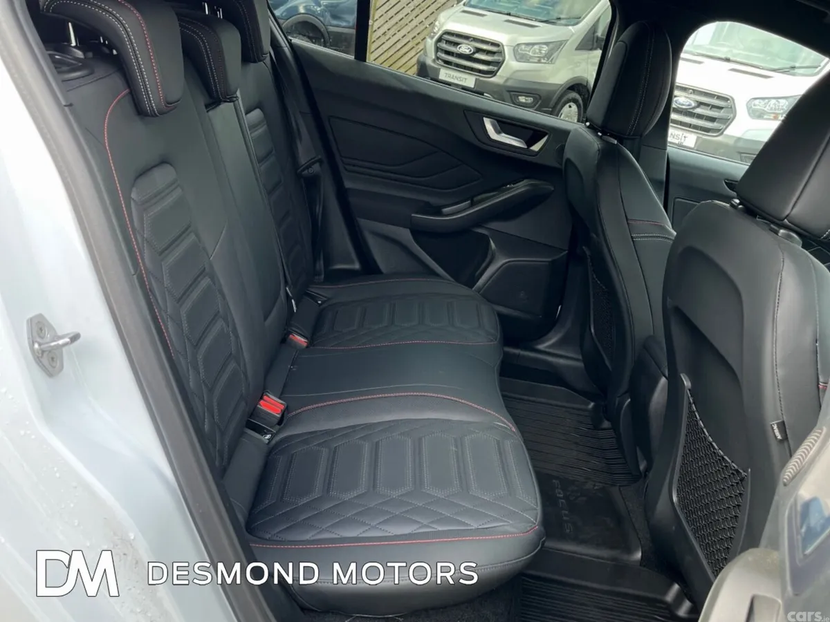 Ford Focus Hatchback, Petrol Hybrid, 2025, White