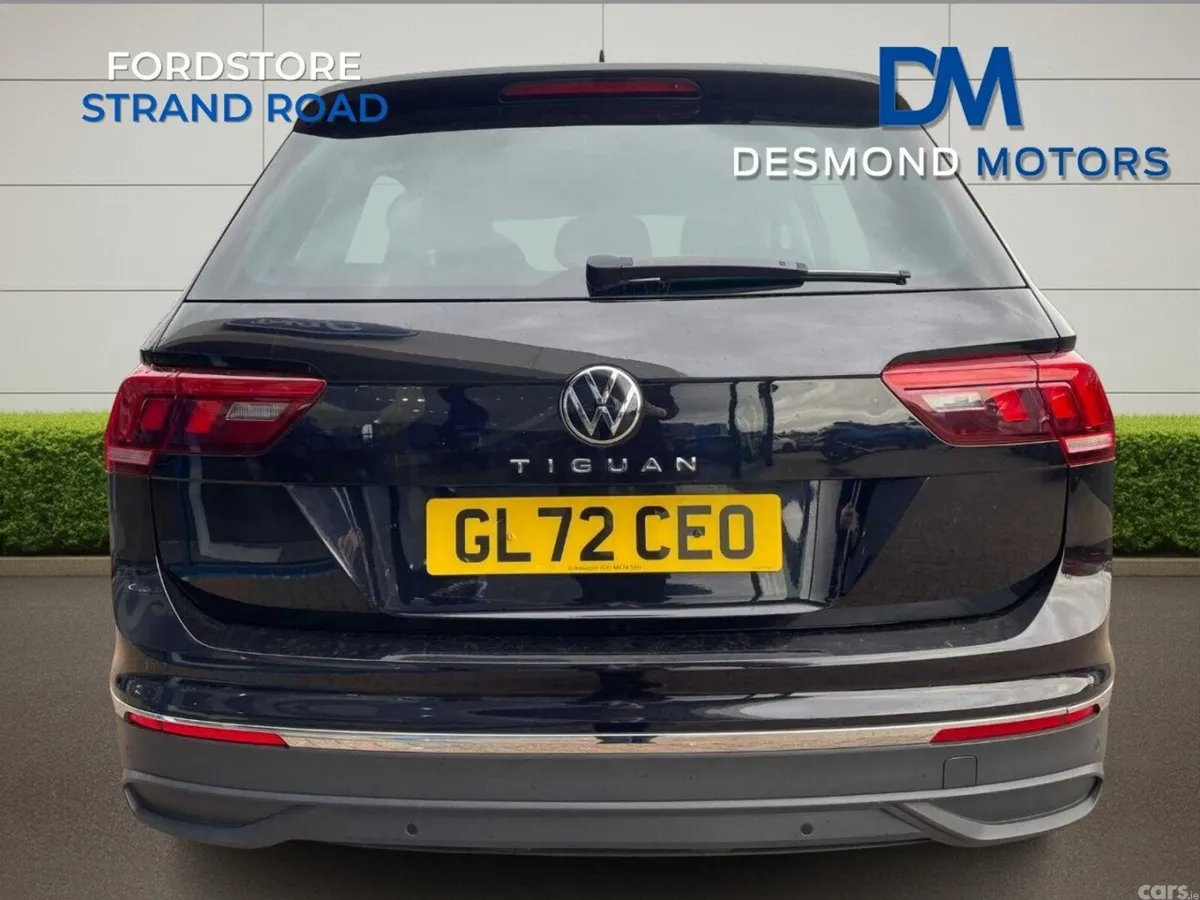 Volkswagen Tiguan SUV, Petrol, 2023, Black