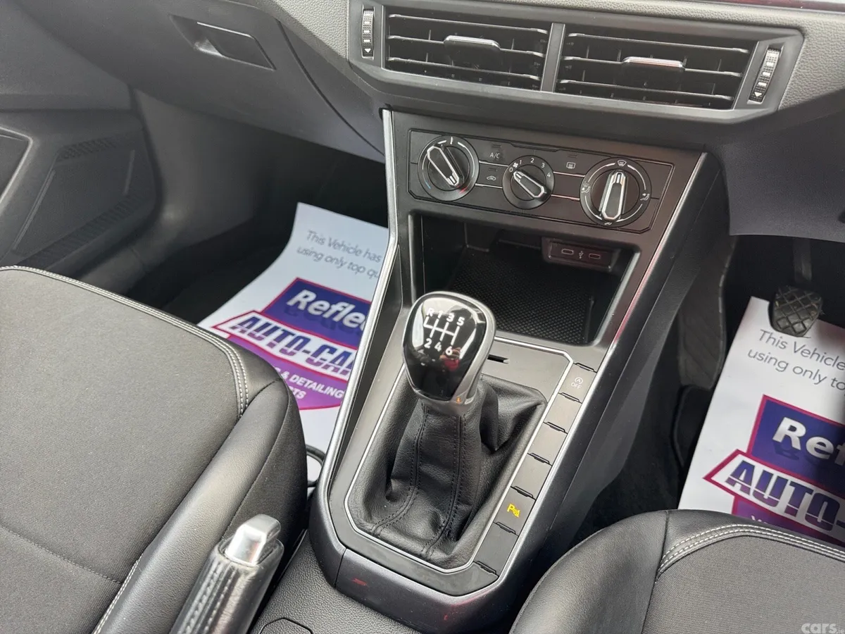 Volkswagen Taigo Estate, Petrol, 2022, Grey