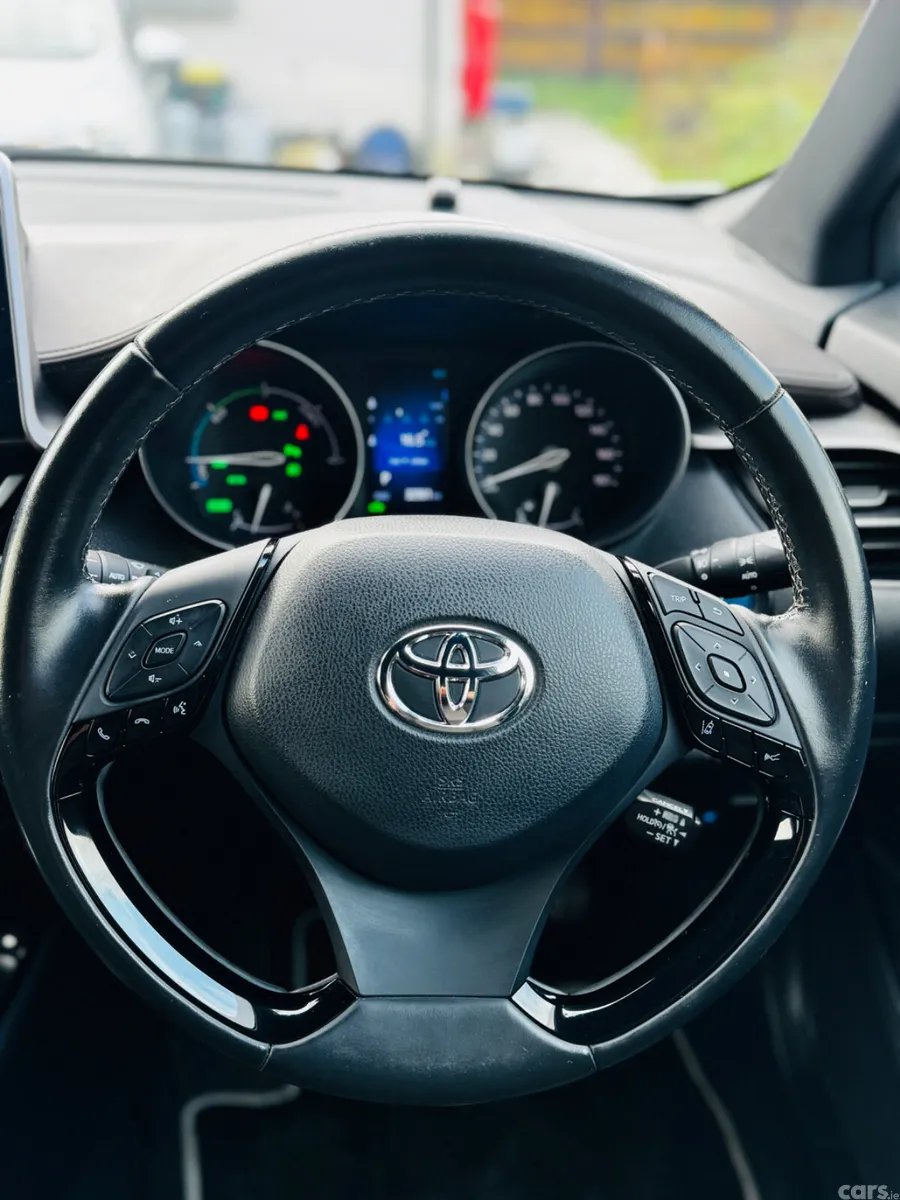 Toyota C-HR Hatchback, Petrol Hybrid, 2018, White