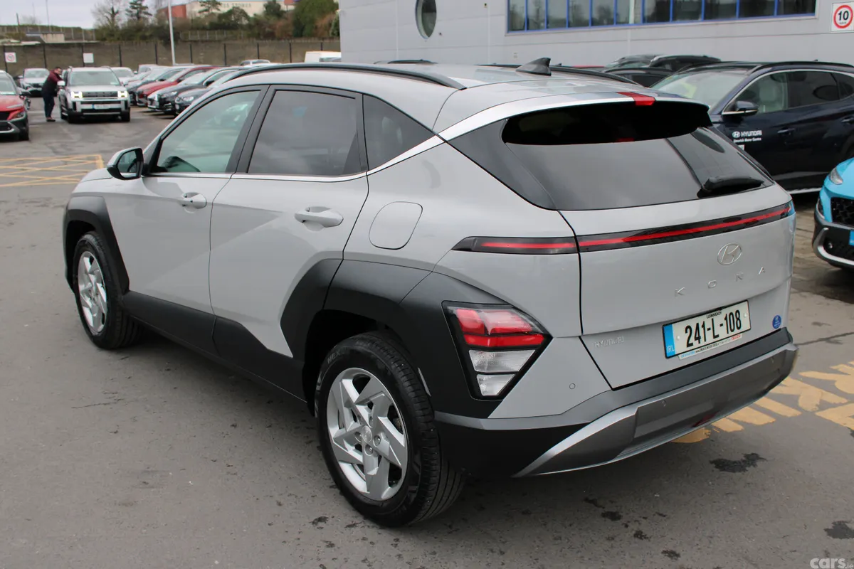Hyundai KONA MPV, Petrol, 2024, Grey
