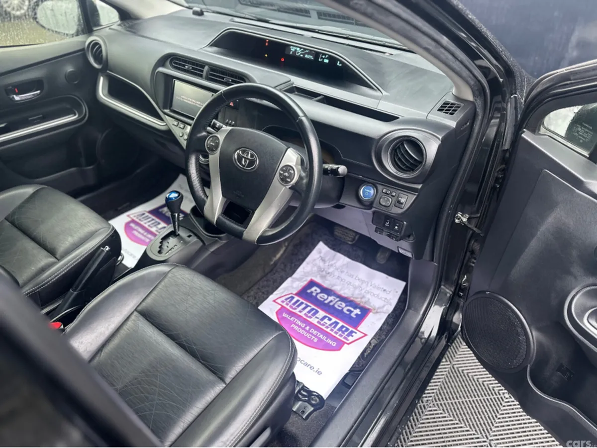 Toyota Aqua Hatchback, Petrol Hybrid, 2014, Black