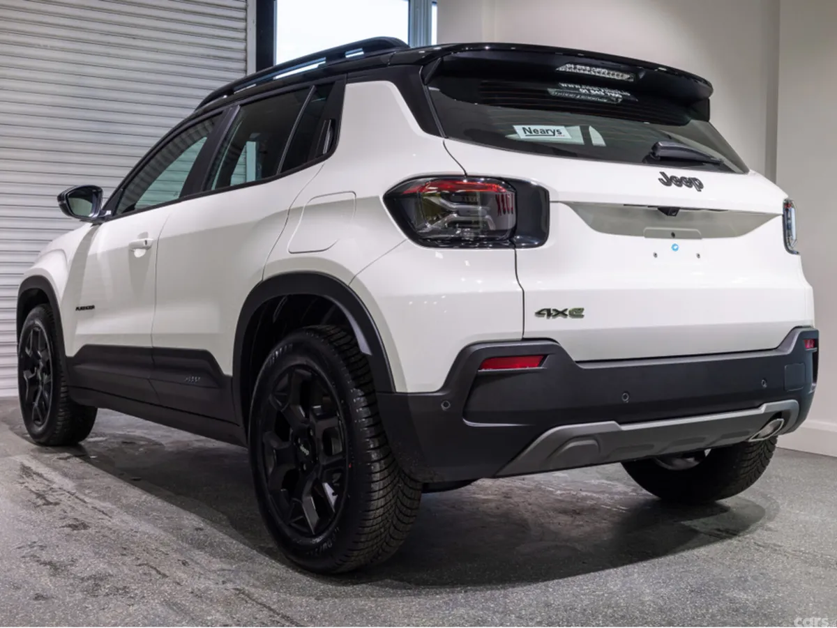 Jeep Avenger SUV, Petrol Hybrid, 2026, White