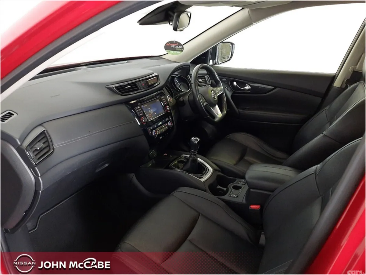 Nissan X-Trail MPV, Diesel, 2021, Red