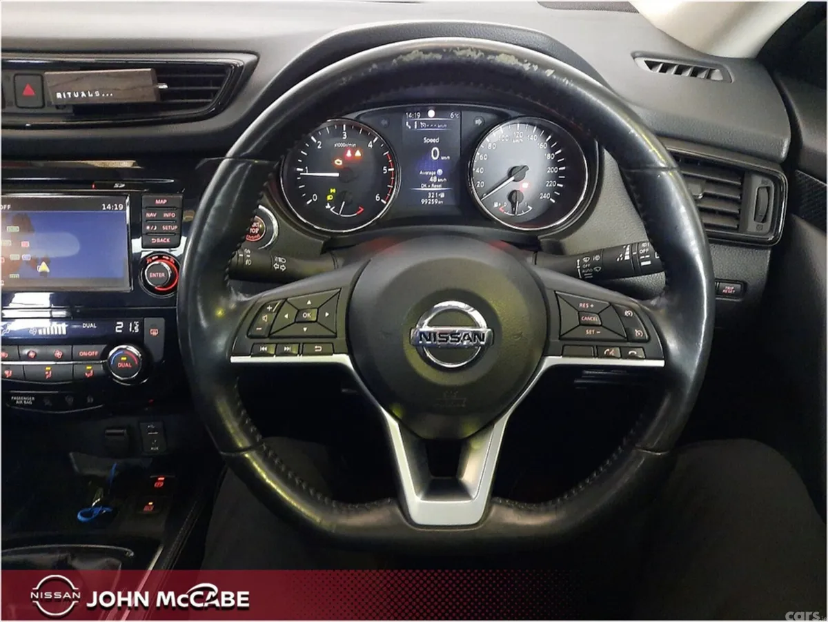 Nissan X-Trail MPV, Diesel, 2021, Red