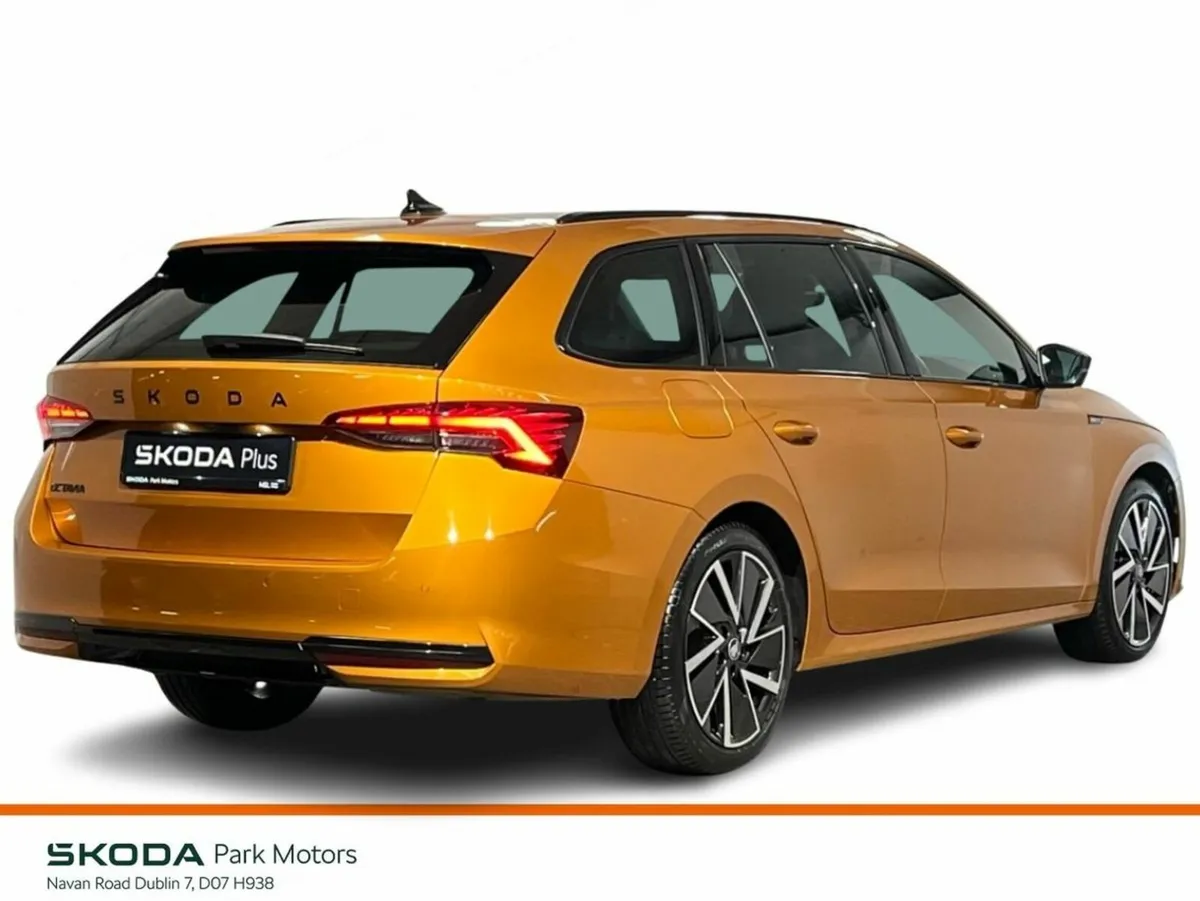 Skoda Octavia Estate, Diesel, 2025, Orange