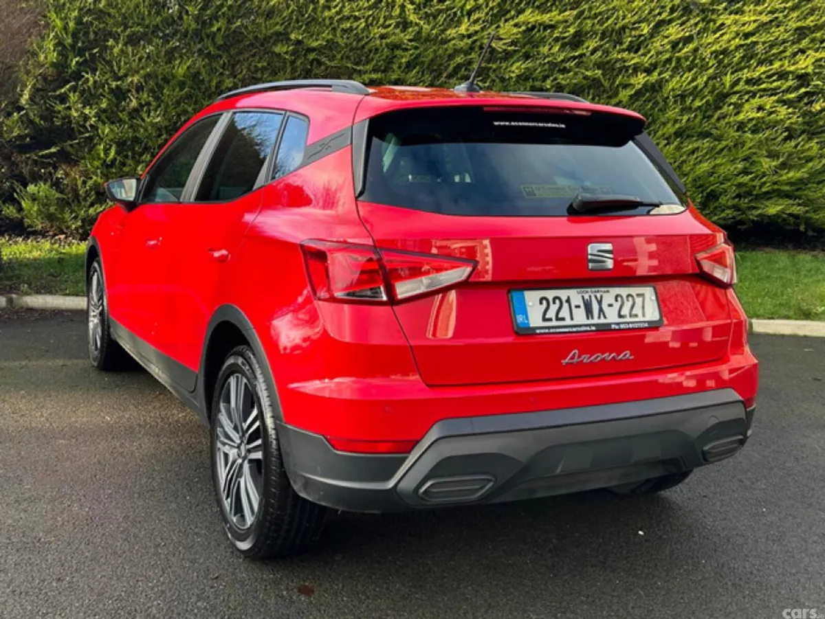 SEAT Arona Hatchback, Petrol, 2022, Red