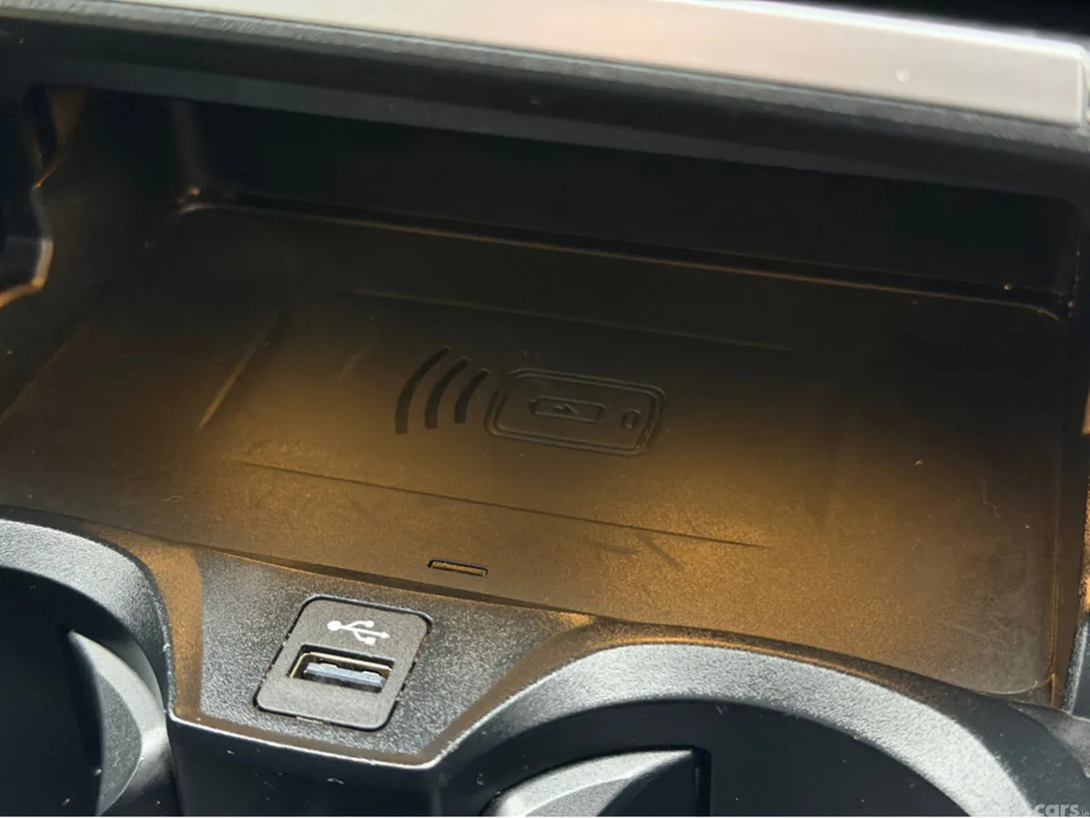 BMW 3-Series Estate, Petrol Plug-in Hybrid, 2020, White
