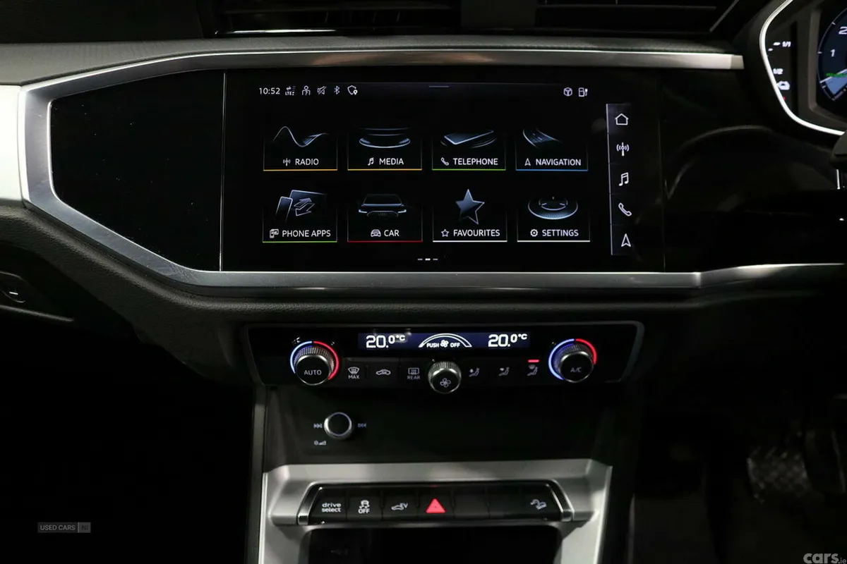 Audi Q3 SUV, Petrol Hybrid, 2022, White