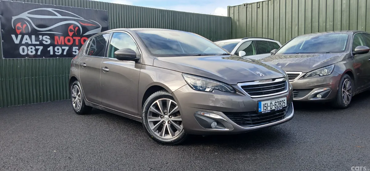 Peugeot 308 Hatchback, Petrol, 2015, Grey