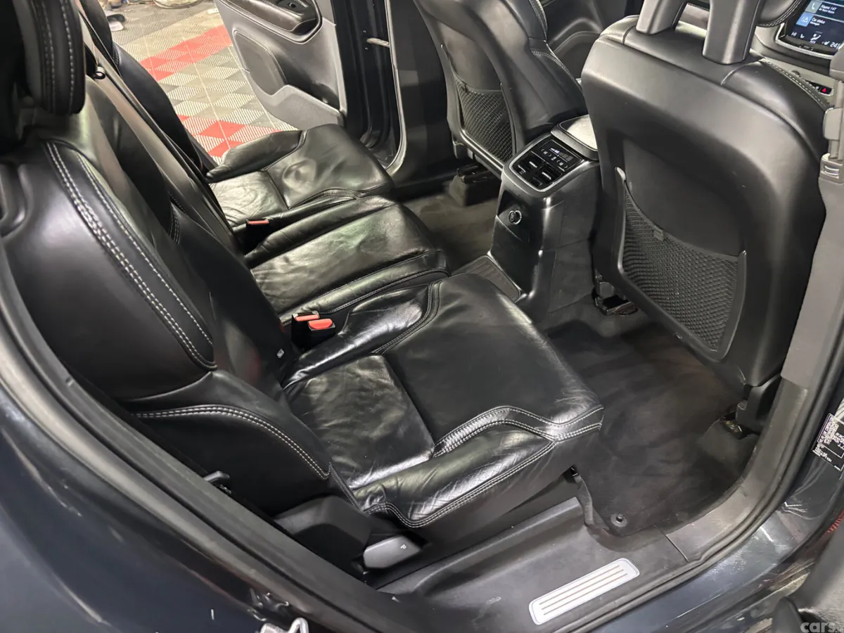 Volvo XC90 SUV, Petrol Plug-in Hybrid, 2017, Grey