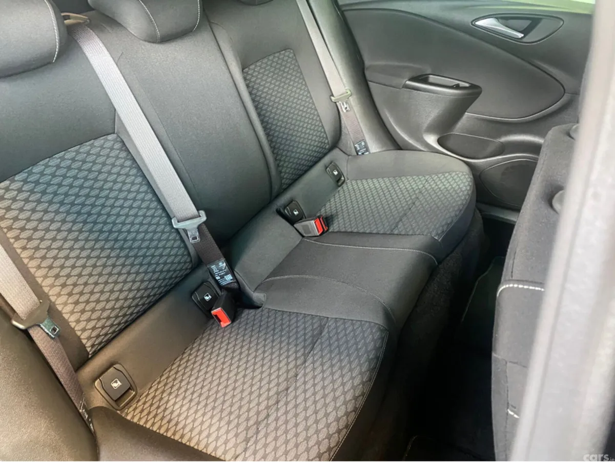 Opel Astra Hatchback, Petrol, 2019, Blue