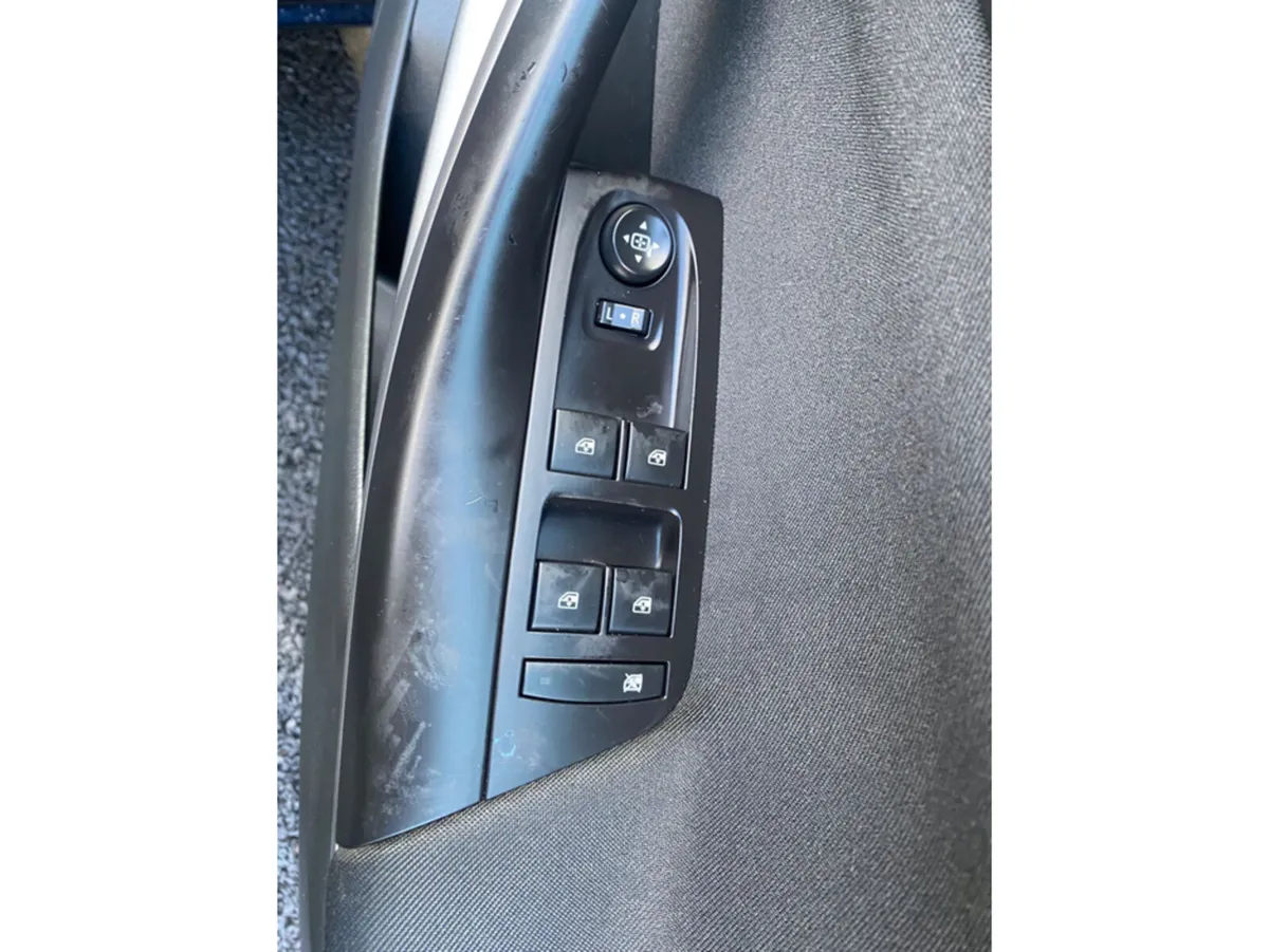 Opel Astra Hatchback, Petrol, 2019, Blue