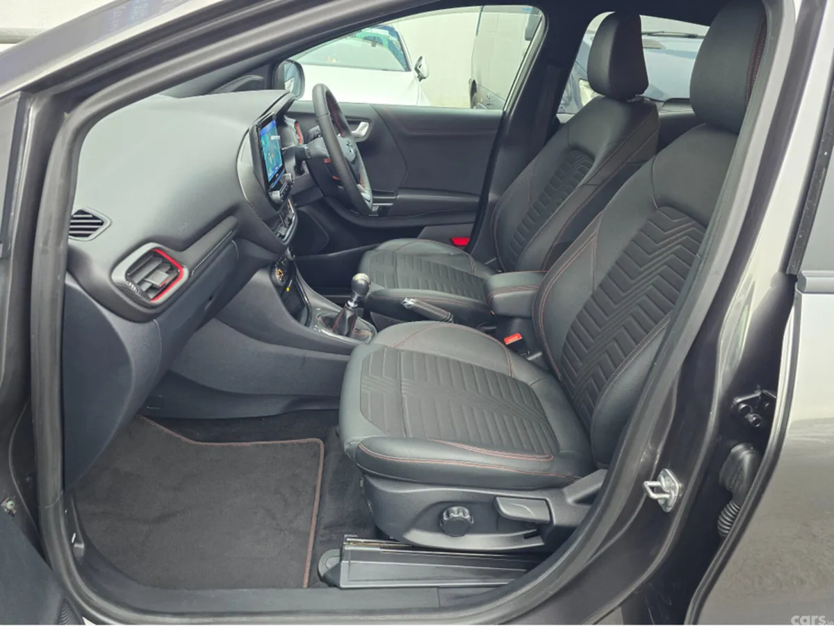 Ford Puma Hatchback, Petrol, 2021, Grey