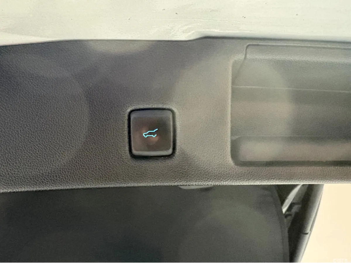 Ford Kuga MPV, Diesel, 2022, Silver