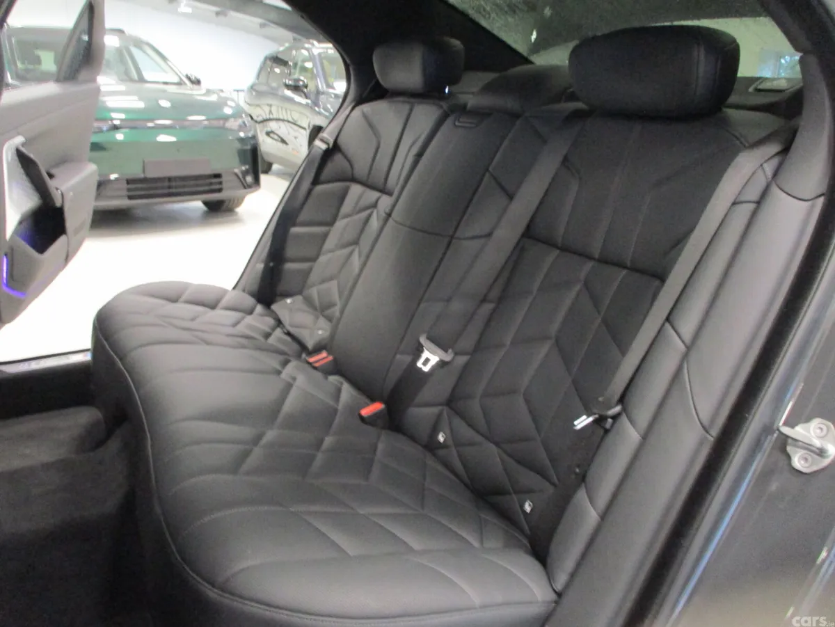 BMW 7-Series Saloon, Petrol Plug-in Hybrid, 2025, Grey