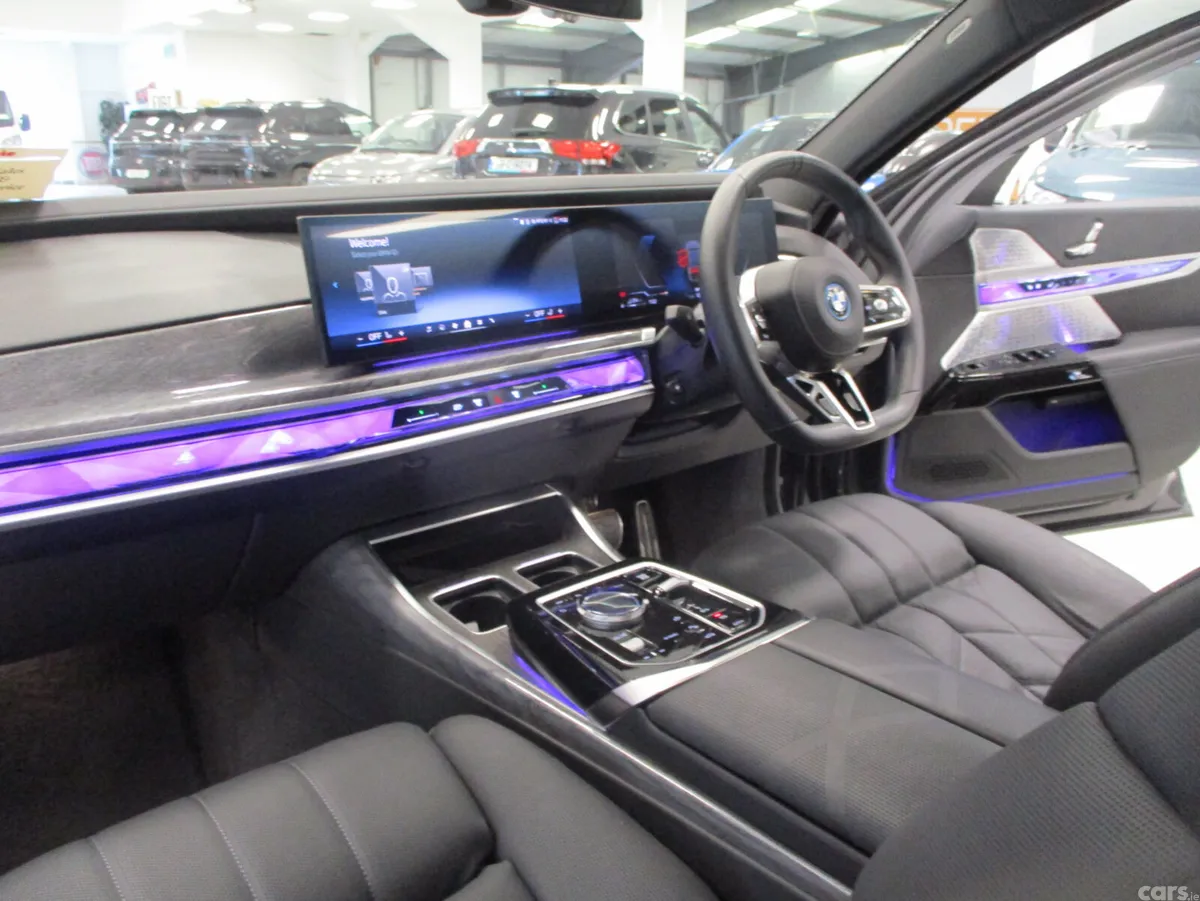 BMW 7-Series Saloon, Petrol Plug-in Hybrid, 2025, Grey