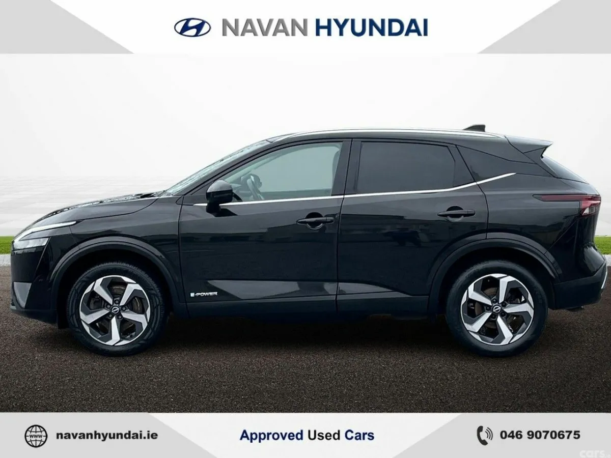 Nissan Qashqai MPV, Petrol Hybrid, 2023, Black