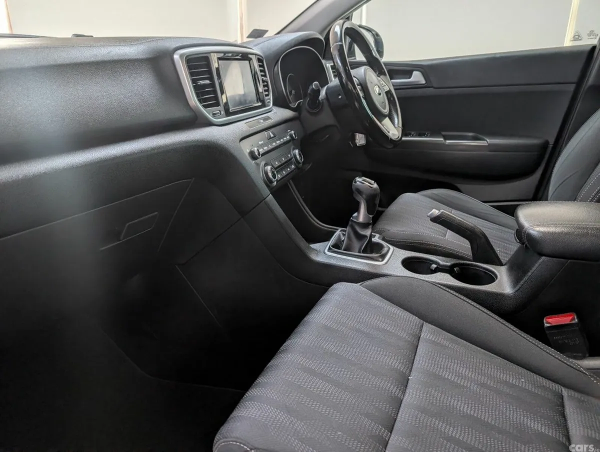 Kia Sportage MPV, Diesel, 2020, Blue