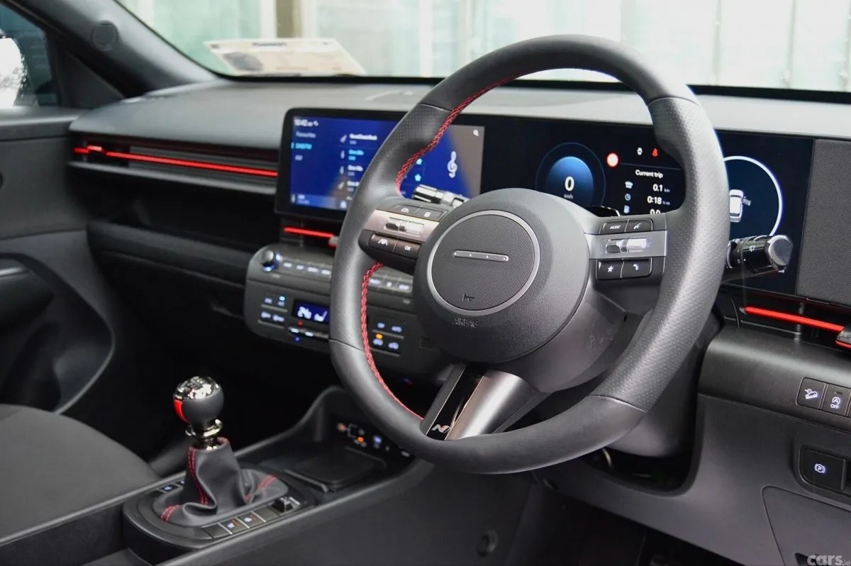 Hyundai KONA MPV, Petrol, 2025, White