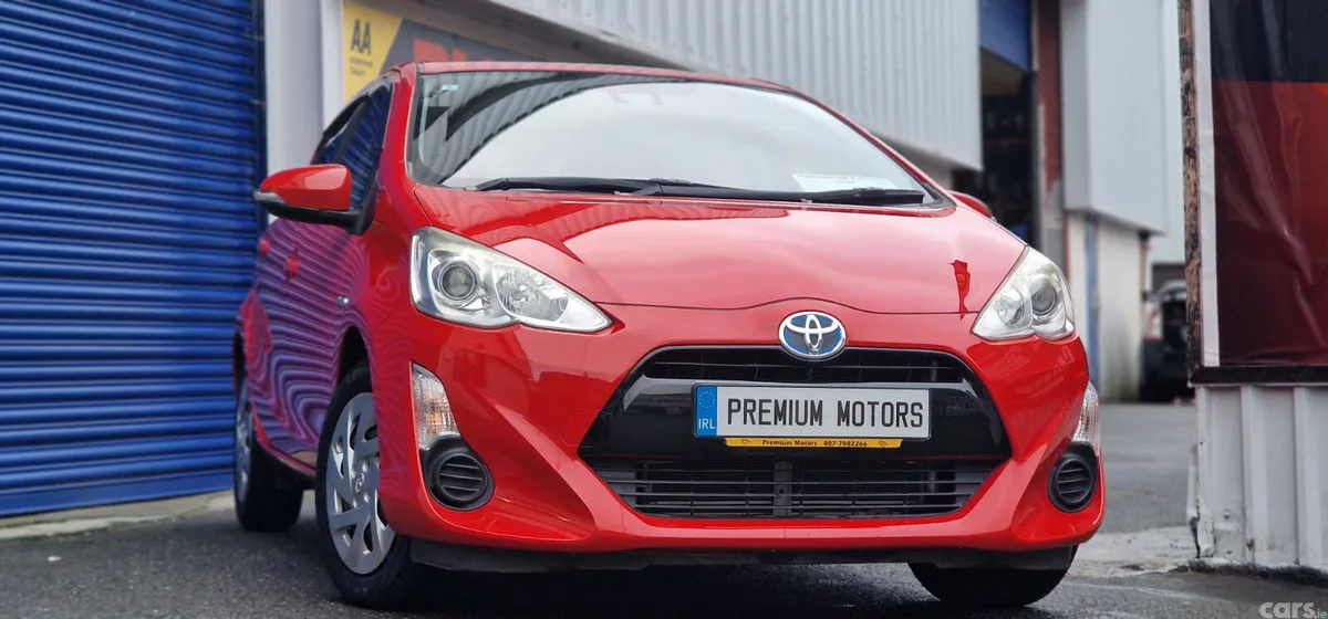 Toyota Aqua Hatchback, Petrol Hybrid, 2016, Red