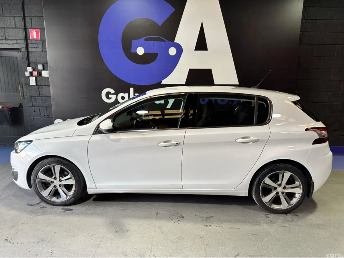 Peugeot 308 Hatchback, Diesel, 2016, White